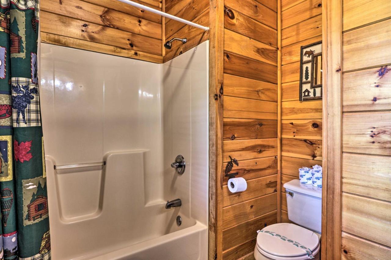 Pigeon Forge Getaway With Covered Patio And Hot Tub! Ngoại thất bức ảnh