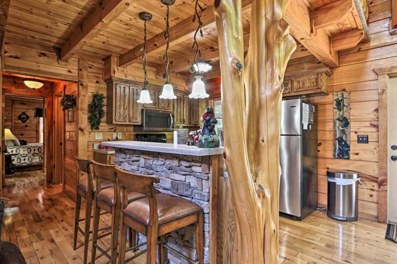 Pigeon Forge Getaway With Covered Patio And Hot Tub! Ngoại thất bức ảnh