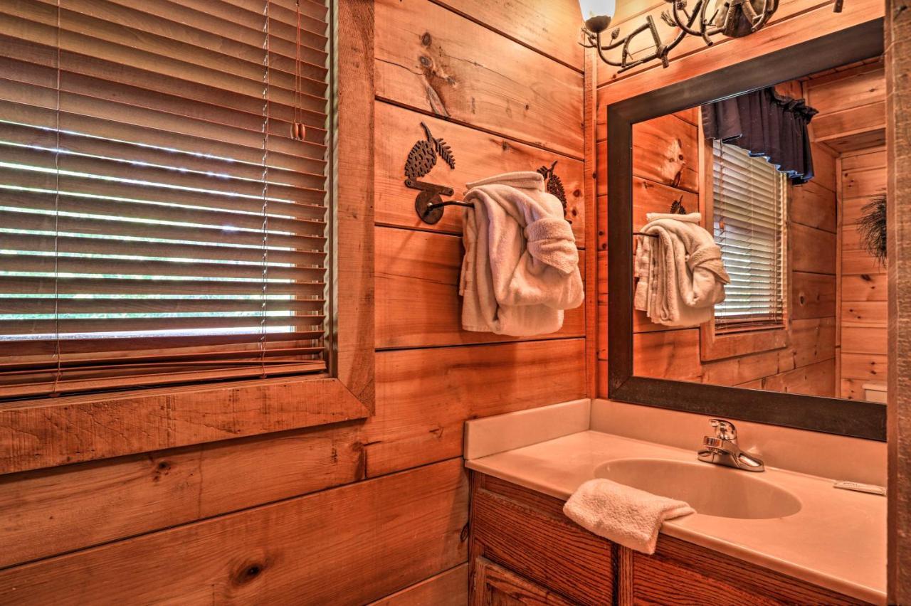 Pigeon Forge Getaway With Covered Patio And Hot Tub! Ngoại thất bức ảnh